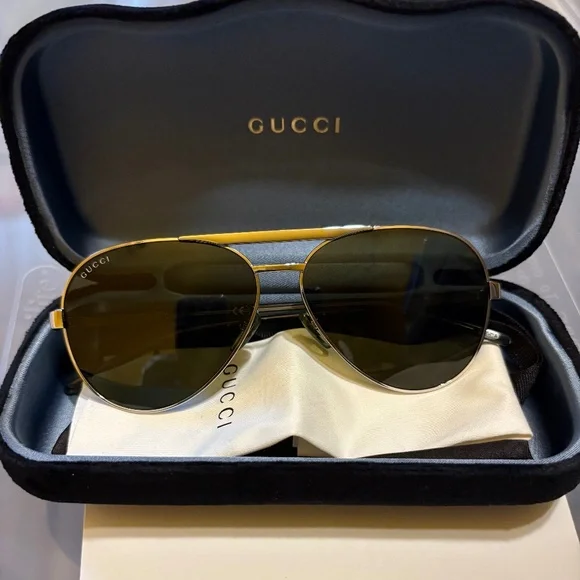 Gucci | Accessories | Authentic Gucci Mens Aviator Frame  display picture 1